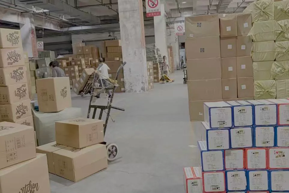 Sea Freight China — LCL vs FCL Cost Comparison