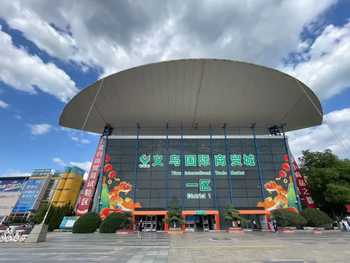 How to Pay Chinese Suppliers Safely 2026: 5 Methods