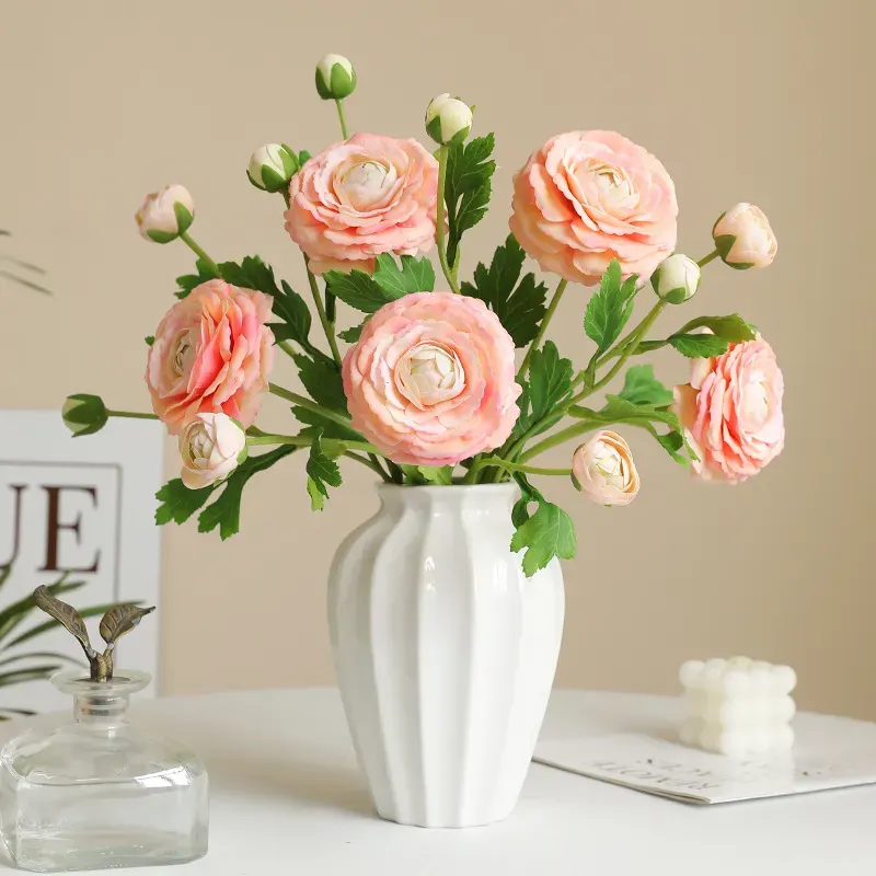 Silk Ranunculus Stem